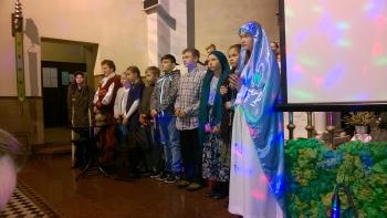 108b4b-wp_20171008_015.jpg 