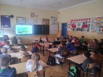 9d1c72-bezpieczna_szkola_krokodyla_tirka6.jpg 