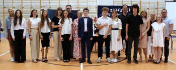 105153-img_4988.jpg 