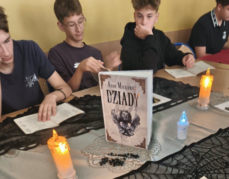 NARODOWE CZYTANIE 2026 - Adam Mickiewicz "Dziady"
